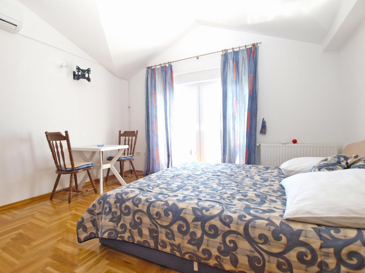 Apartments Anto 1598 Fazana Exterior photo